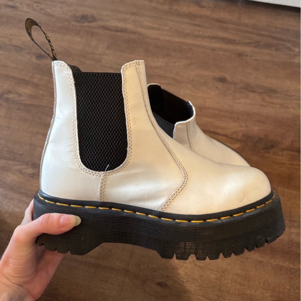 Dr. Martens Women's Chelsea Boots, White, US 7